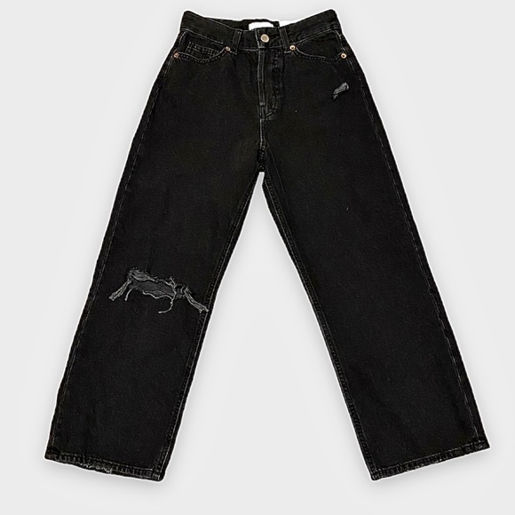 H M Jeans Nwt Hm Cropped Jeans Dark Charcoal Gray Size 4 Poshmark h-m-jeans-nwt-hm-cropped-jeans-dark-charcoal-gray-size-4-poshmark